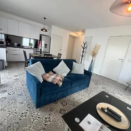 La Tour Carree, T2 Avec Parking